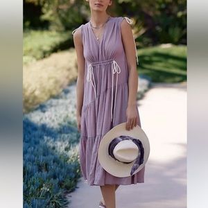 Anthropologie Pinch dress - size medium, mauve color.